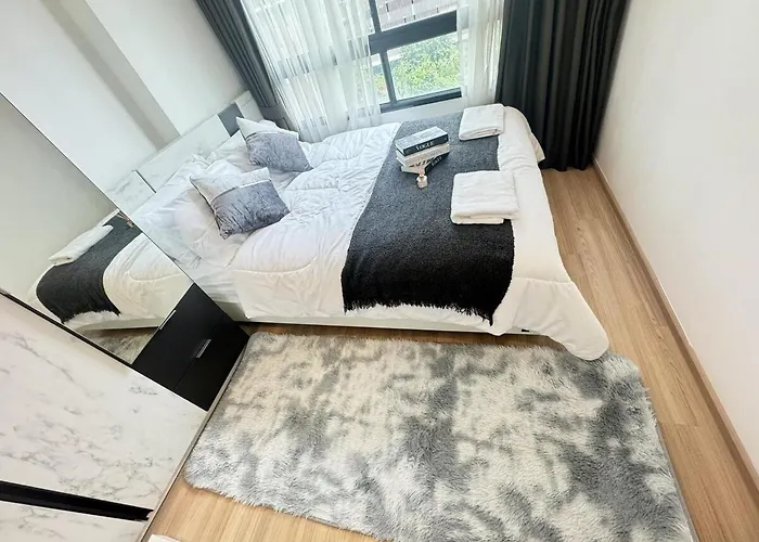 Cozy&bright -onnut Bts Apartment Bangkok